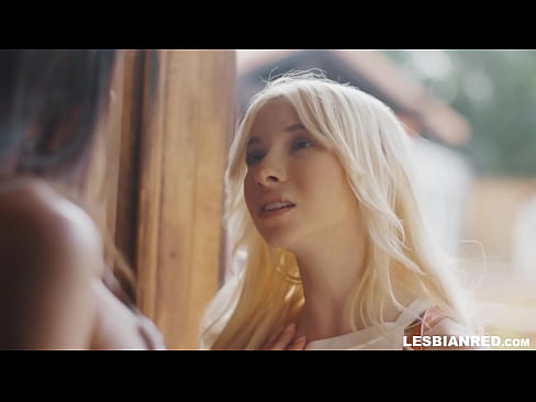 ❤️ Ọmọbinrin wa si ile kan diẹ osu nigbamii ati ki o dopin soke njẹ rẹ stepmom ká obo ❤️  Ibalopo ❌❤